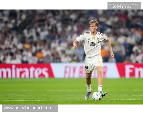 赫伊森恢复合练状态良好有望参加国家德比对决 赫伊森恢复合练状态良好有望参加国家德比对决